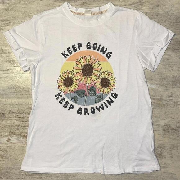 Recycled Karma Tops - EUC Recycled Threads Keep Going Keep Growing Sunflower Tee Shirt Size Medium M